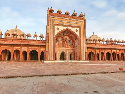 From Delhi: Private Guided Tour to Agra and Fatehpur Sikri